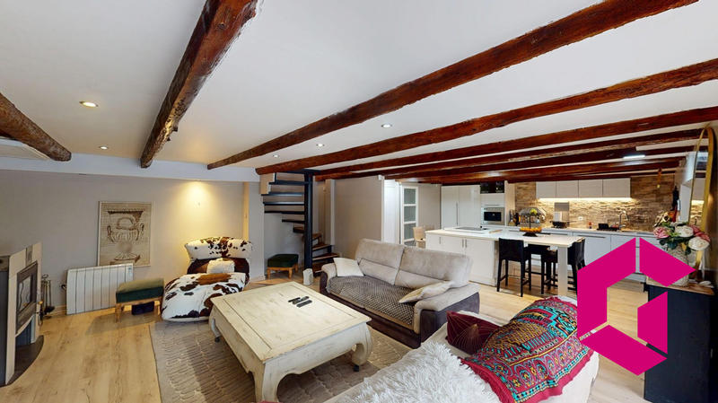 Maison - 160 m² - 7 pièces