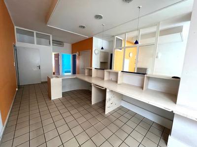 Local d'activités - 426 m² - 20 pièces