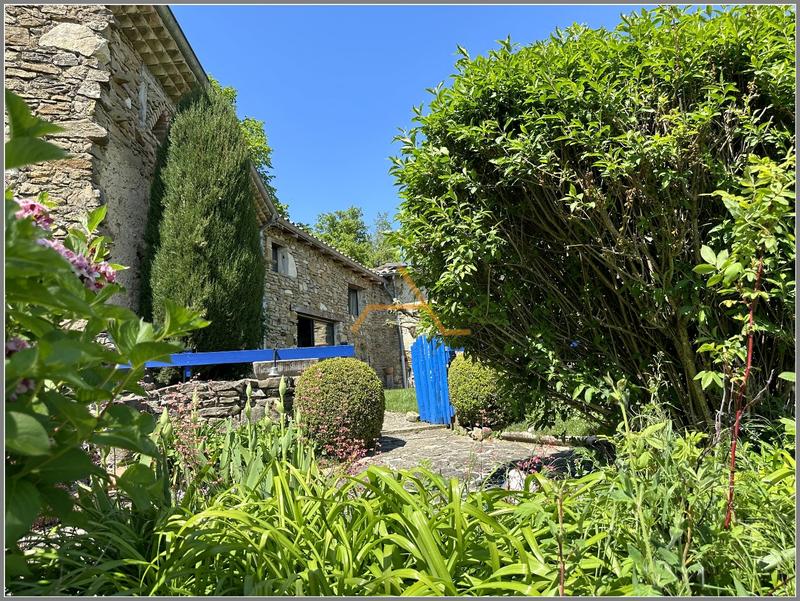 Maison en pierre - 290 m²