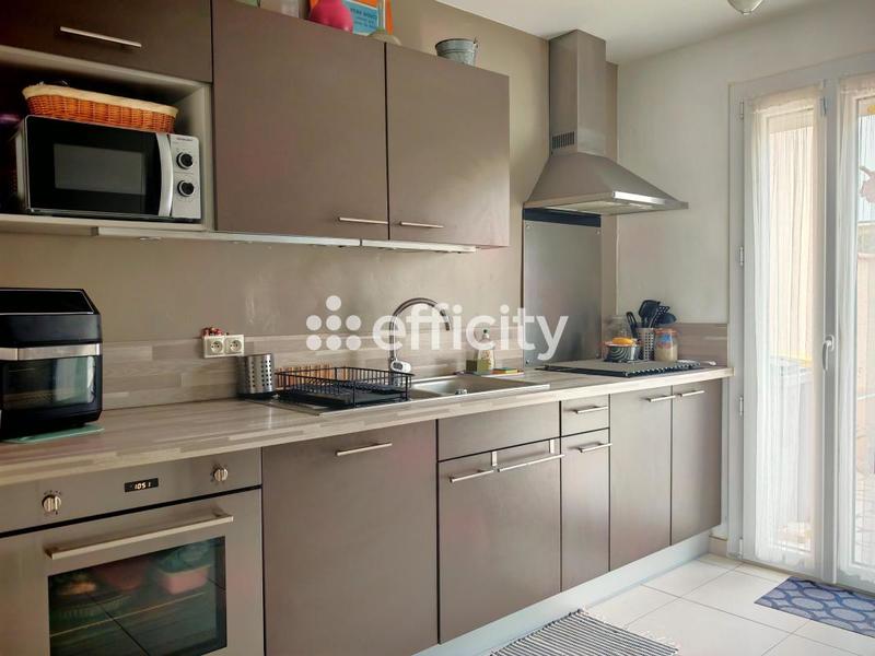 Maison - 121 m² - 6 pièces