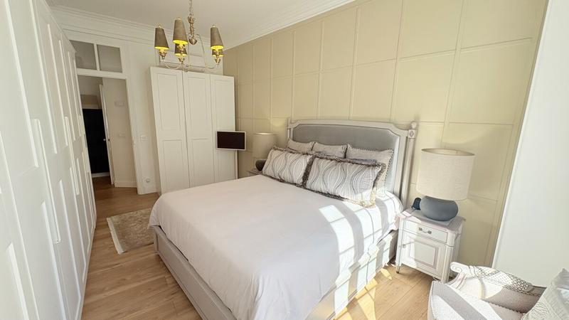 Appartement - 100 m² - 4 pièces