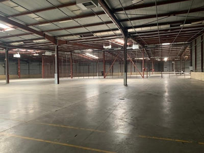 Local d'activité / Entrepôt - 8 440 m²