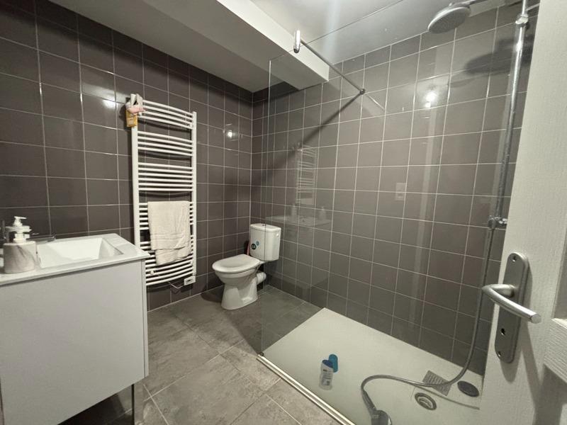 Maison - 260 m² - 20 pièces