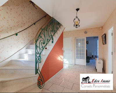 Villa - 230 m² - 8 pièces