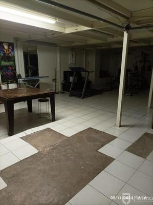 Bureau - 588 m² - 10 pièces