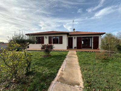 Maison - 104 m² - 5 pièces