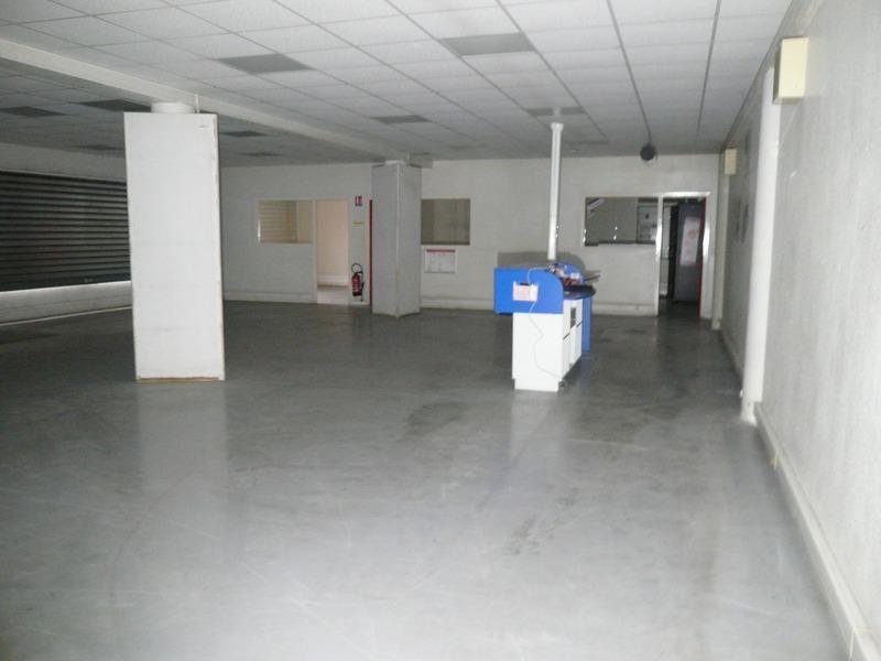 Local commercial - 1 440 m² - 9 pièces