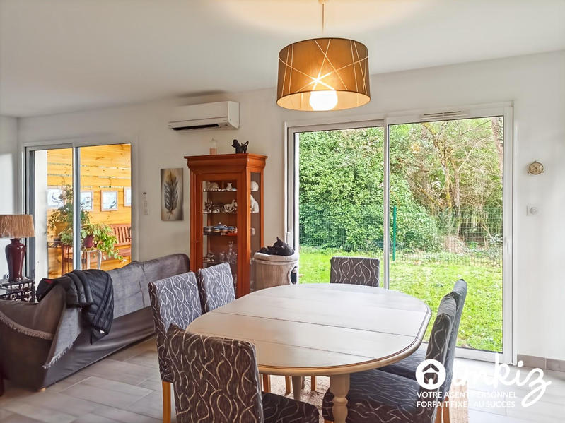 Maison - 98 m² - 4 pièces