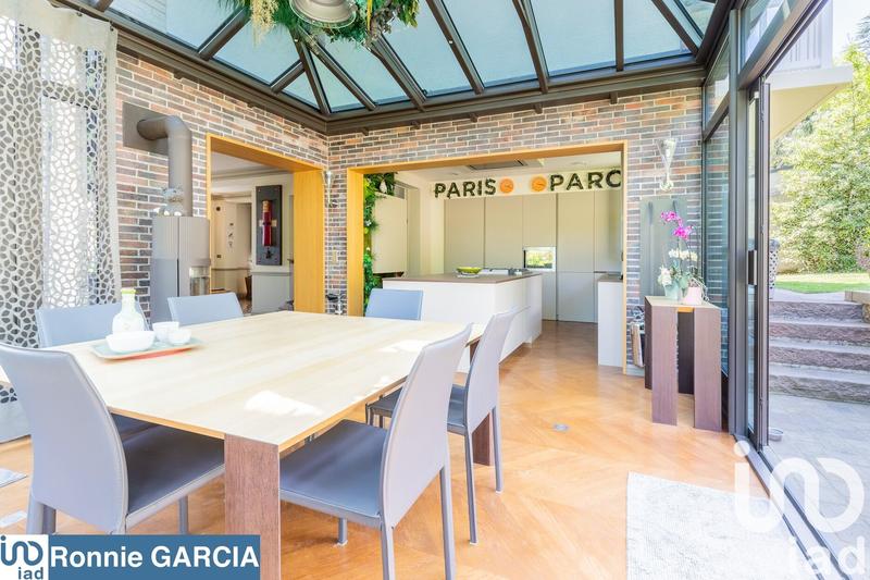 Maison - 167 m² - 7 pièces