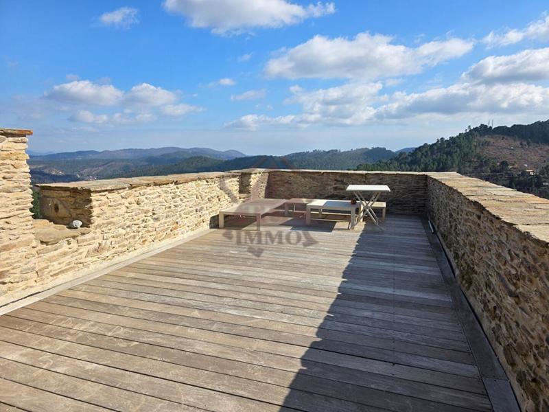 Demeure - 151 m² - 5 pièces