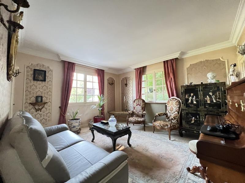 Maison - 137 m² - 7 pièces