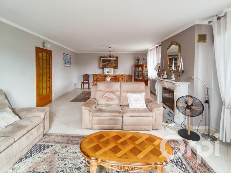 Maison - 158 m² - 7 pièces