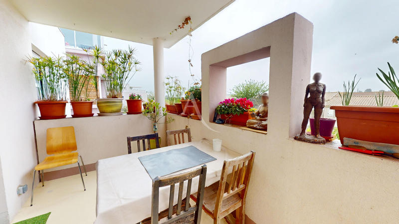 Appartement - 85 m² - 4 pièces