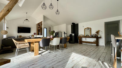 Maison - 140 m² - 5 pièces