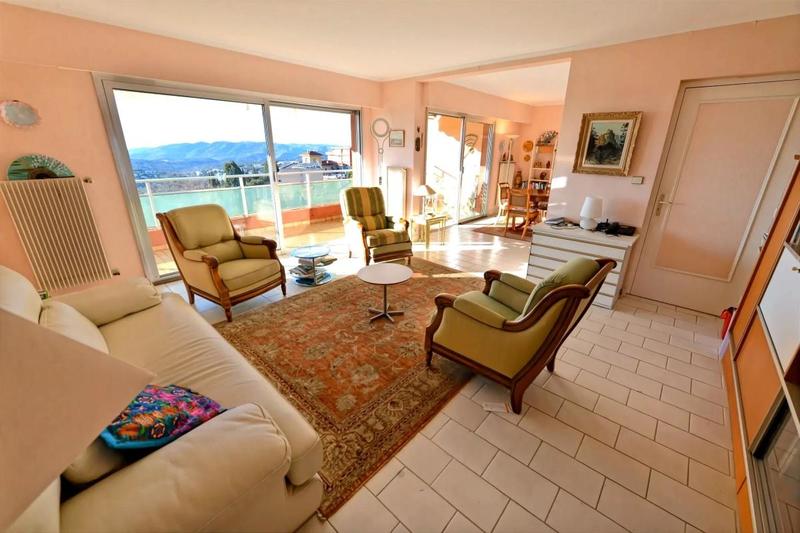 Appartement - 98 m² - 3 pièces