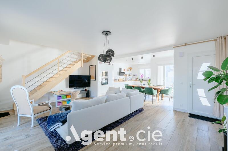 Maison - 116 m² - 5 pièces