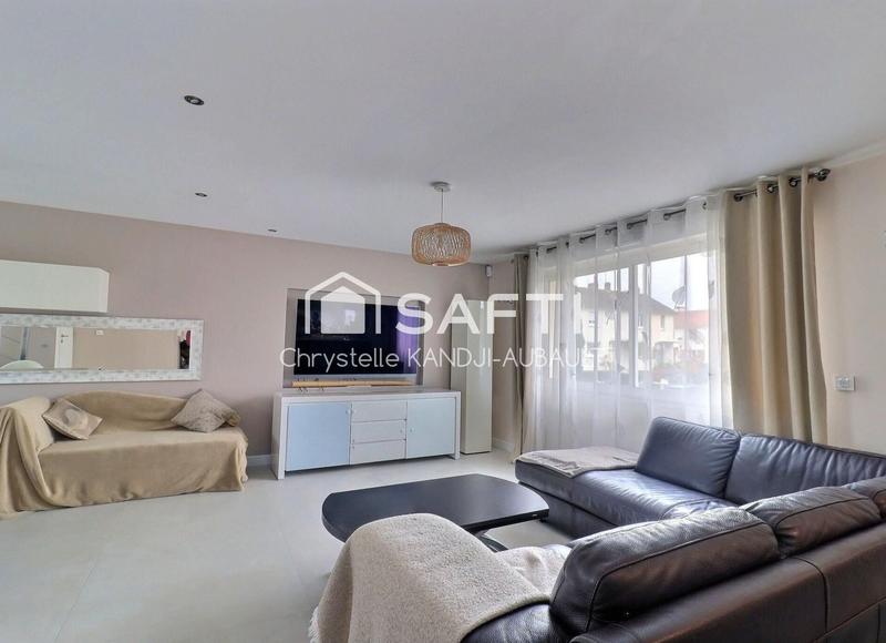 Maison - 139 m² - 6 pièces