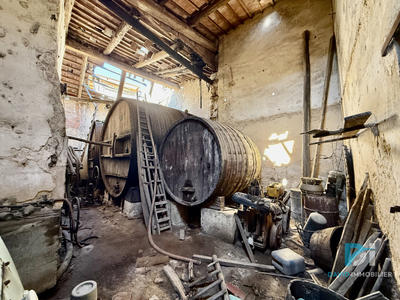 Propriété - 940 m² - 1 pièce