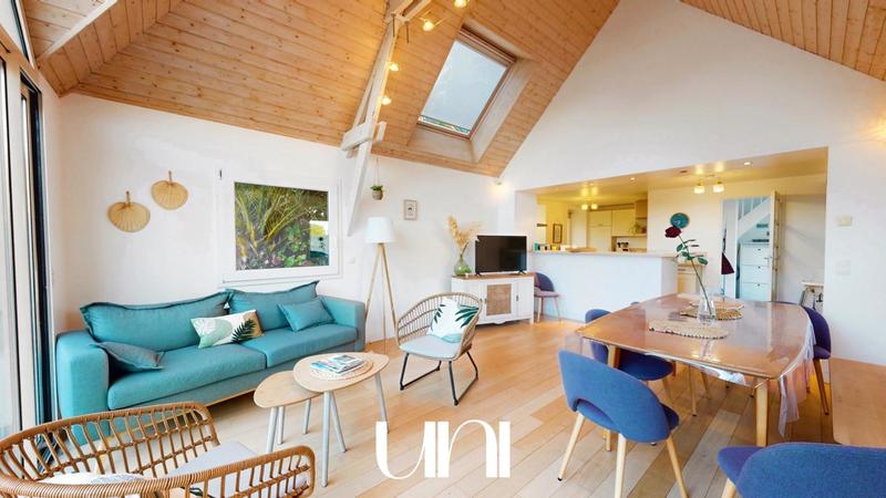 Maison - 158 m² - 7 pièces