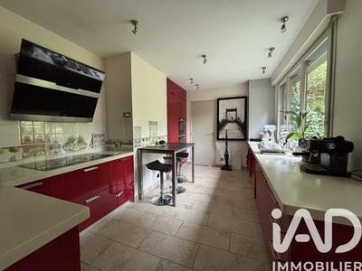 Maison de maîtres - 240 m² - 7 pièces