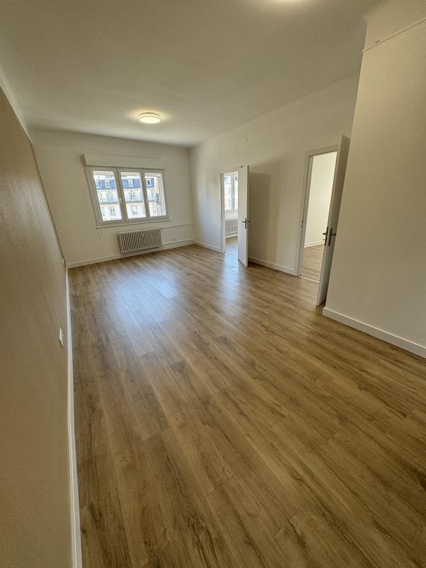 Bureau - 50 m² - 3 pièces