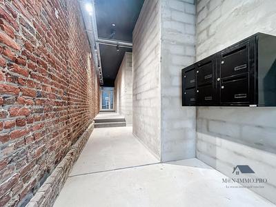 Bureau - 74 m² - 1 pièce