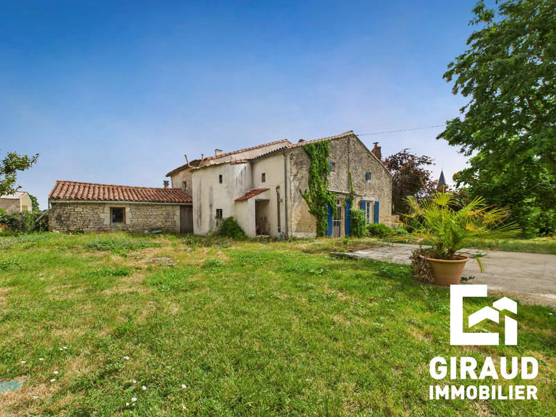 Maison - 210 m² - 6 pièces