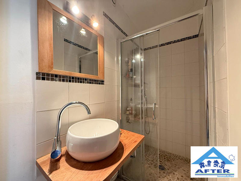 Maison - 217 m² - 7 pièces