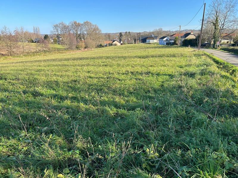 Terrain constructible - 1 796 m²