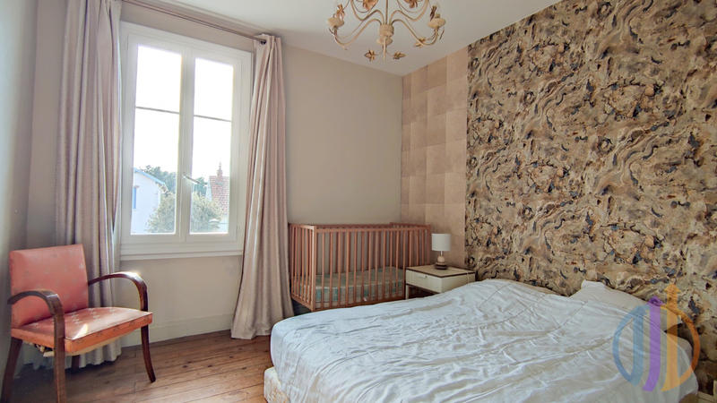 Maison - 110 m² - 6 pièces