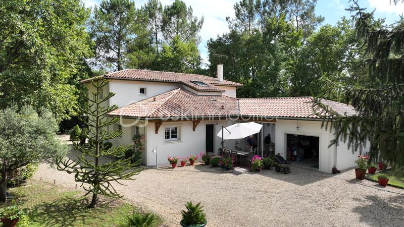 Maison de maîtres - 206 m² - 6 pièces