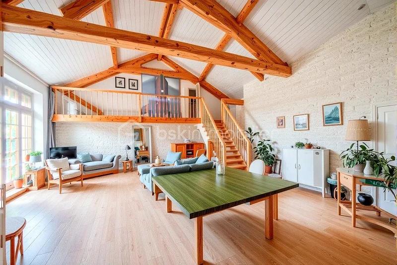 Maison en pierre - 243 m² - 6 pièces