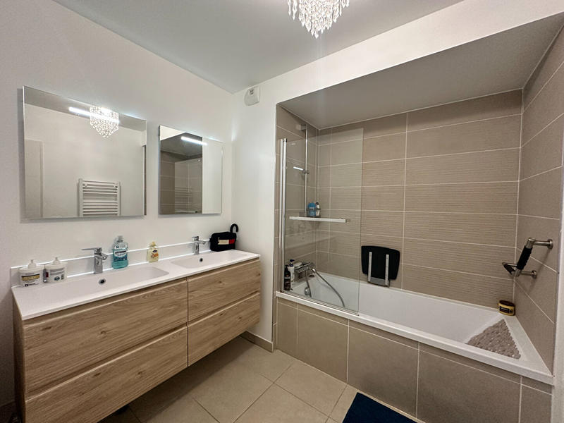 Appartement - 70 m² - 3 pièces