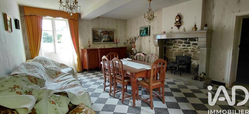 Maison - 333 m² - 15 pièces