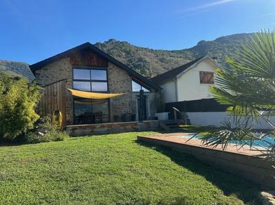 Maison - 140 m² - 5 pièces