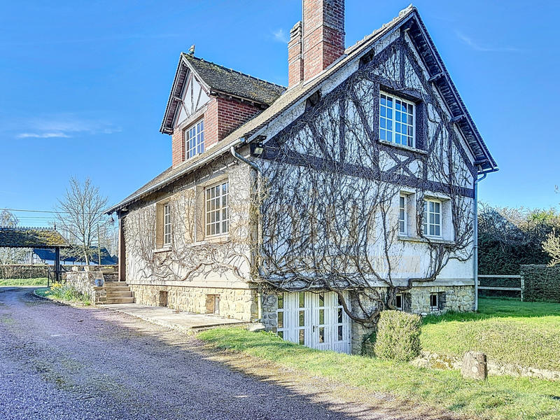 Maison - 94 m² - 5 pièces