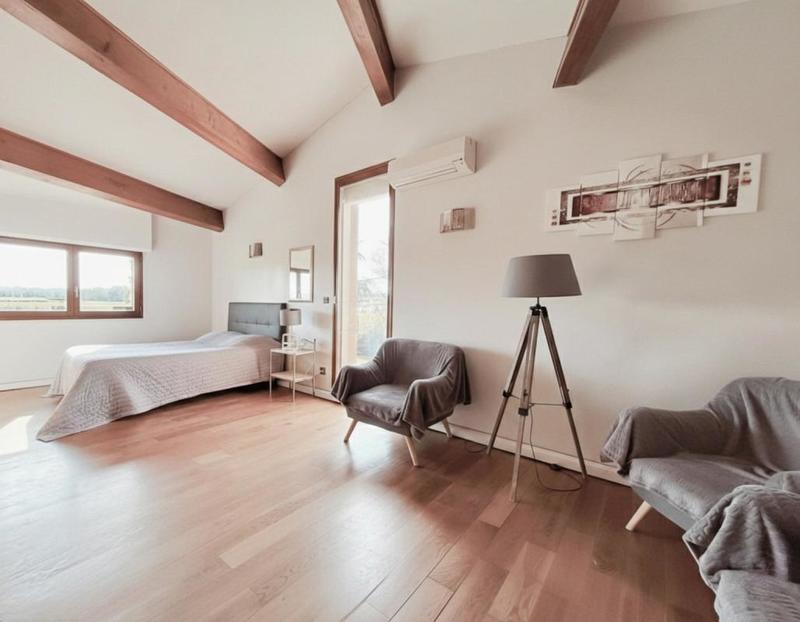 Villa - 250 m² - 7 pièces