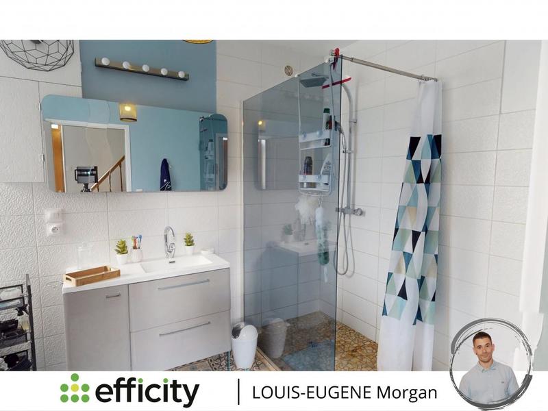 Maison - 209 m² - 8 pièces