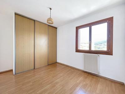 Appartement - 86 m² - 3 pièces