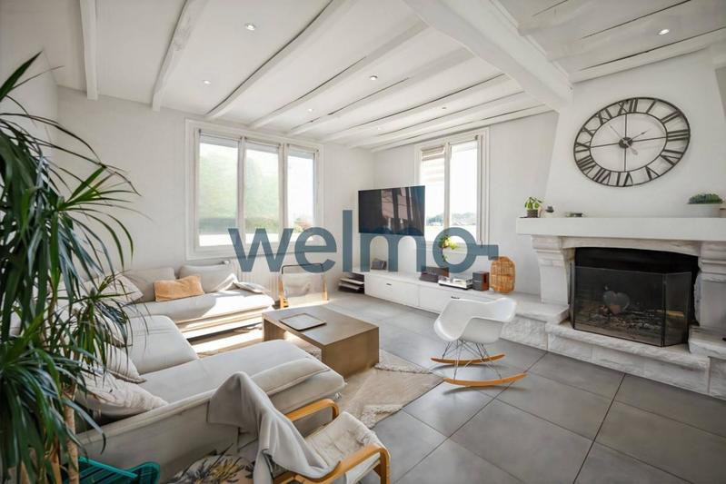 Maison - 180 m² - 6 pièces