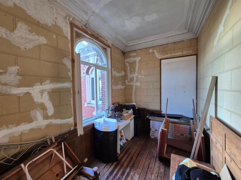 Maison - 300 m² - 8 pièces