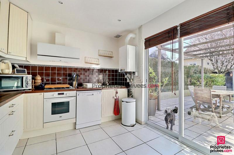 Maison - 140 m² - 6 pièces