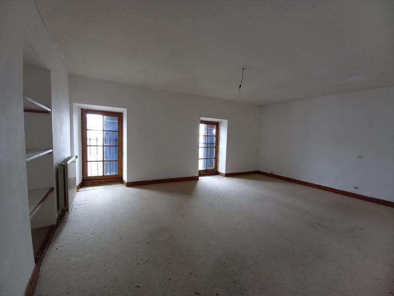 Maison traditionnelle - 169 m² - 4 pièces