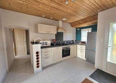 Maison de village - 210 m² - 11 pièces