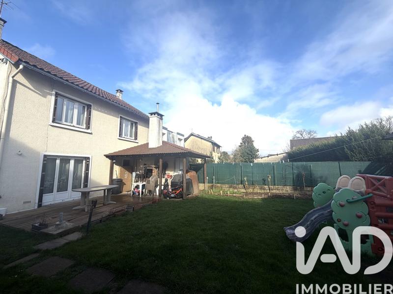 Maison - 95 m² - 5 pièces