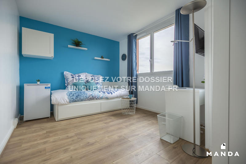 Chambre - 10 m² - 5 pièces