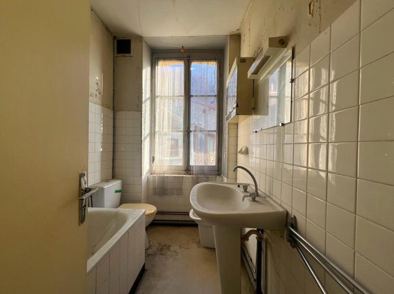 Maison - 165 m² - 9 pièces