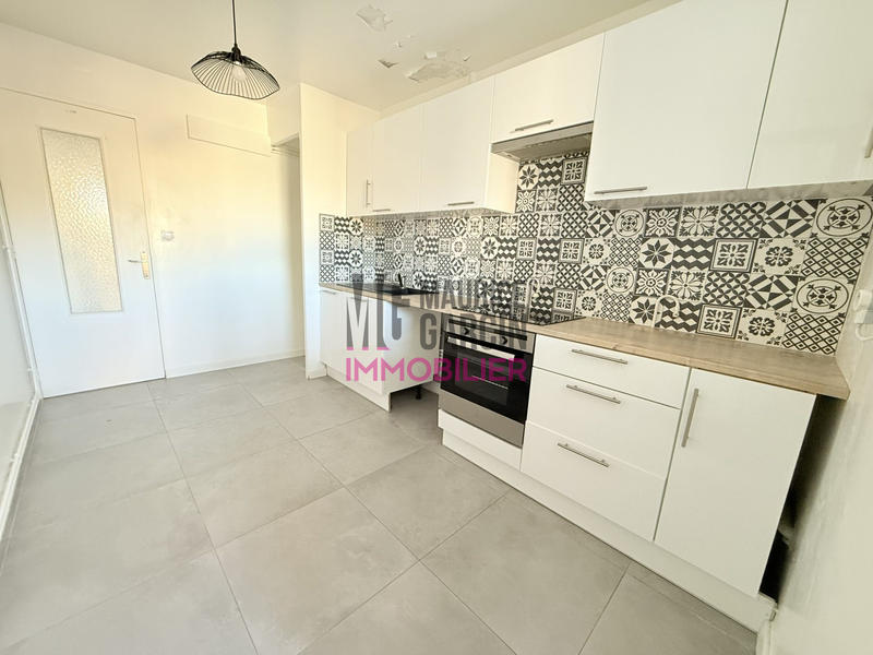 Appartement - 77 m² - 3 pièces