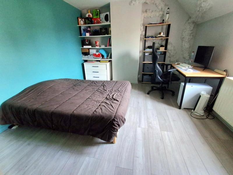 Maison - 185 m² - 7 pièces