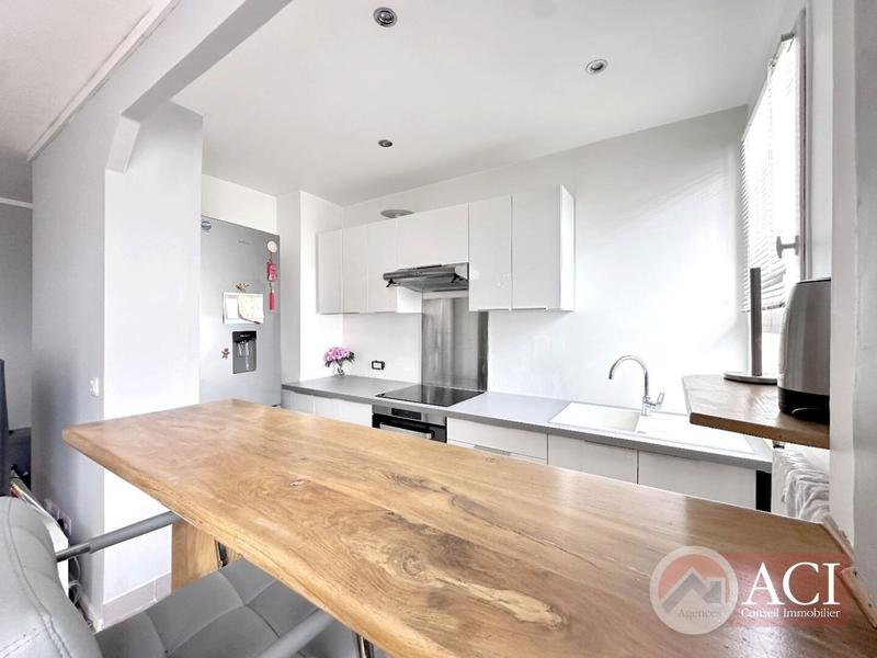 Appartement - 43 m² - 2 pièces